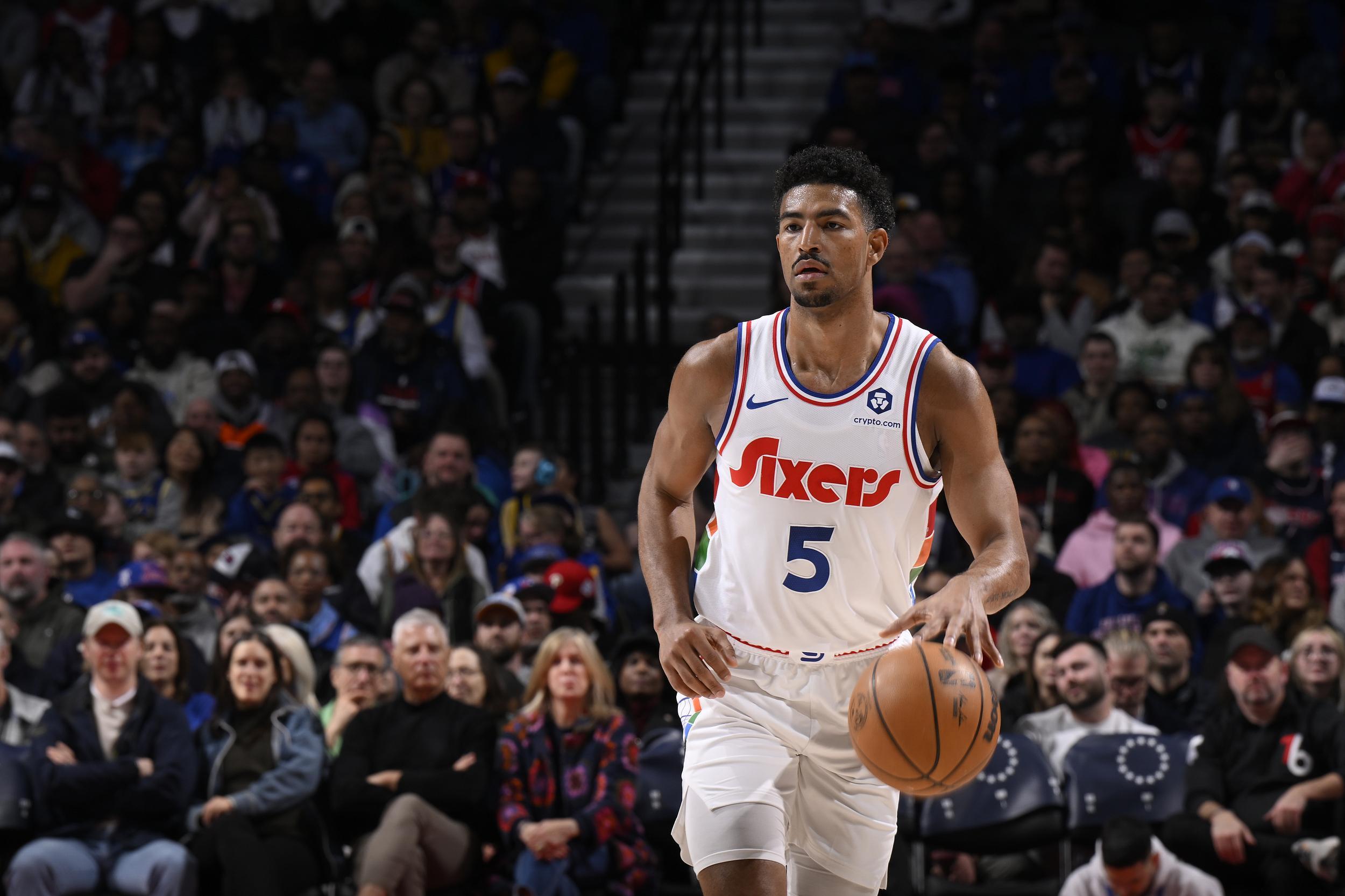 皇冠体育网址-名记：虽然格莱姆斯在76人表现出色，但独行侠从不后悔交易他