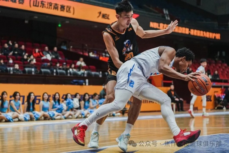 皇冠体育网址-霍尔德爆砍50+ 助队拿下客场队史首胜！